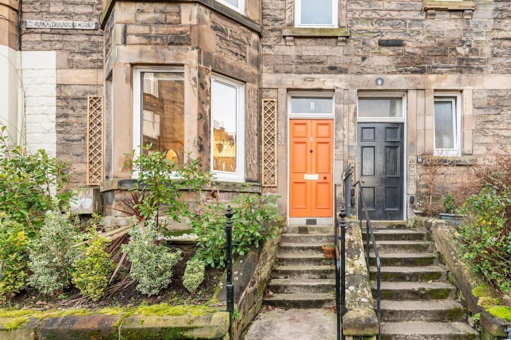 Holyrood Park: Lush & Arty 2 Double Bed Flat Apartamento Edimburgo Exterior foto
