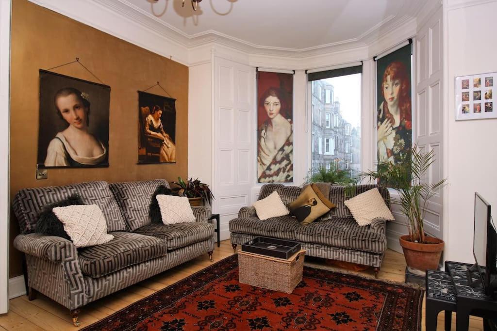 Holyrood Park: Lush & Arty 2 Double Bed Flat Apartamento Edimburgo Exterior foto