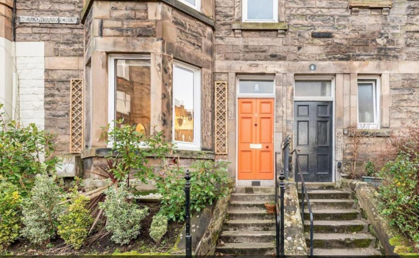Holyrood Park: Lush & Arty 2 Double Bed Flat Apartamento Edimburgo Exterior foto